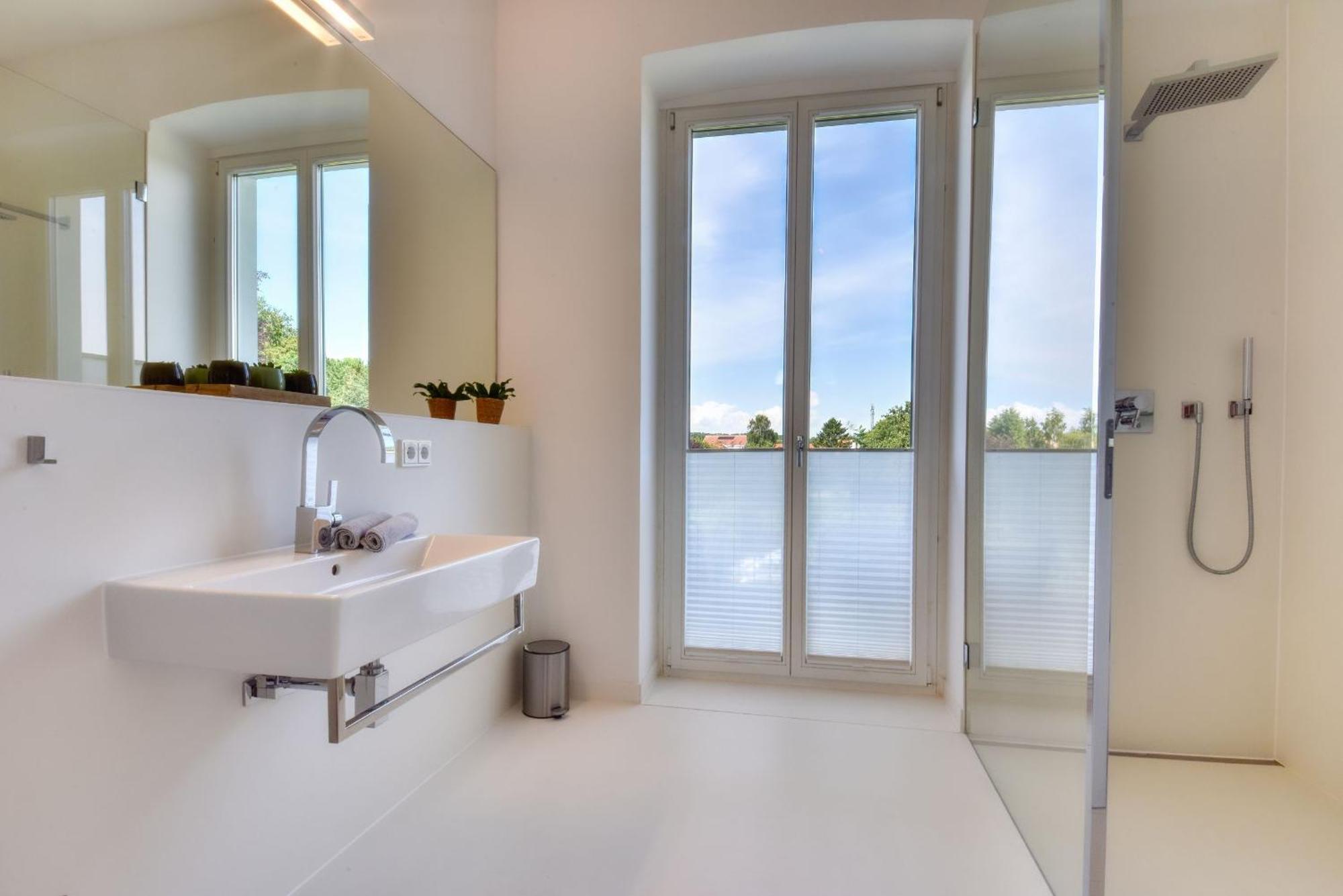 Ferienwohnung Fuerst Malte Loft I Design & Pool Putbus Exteriör bild